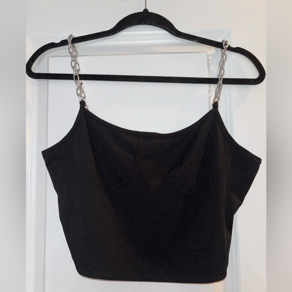 Black crop top with chain straps - Picture 2 of 2
